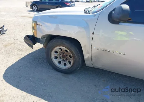 2008 Chevrolet Silverado 1500 Work Truck z USA, uszkodzony, nr VIN 1GCEC14X68Z327925